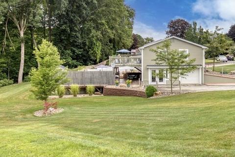 188 Pondview Dr, Chicopee, MA 01020 photo 3