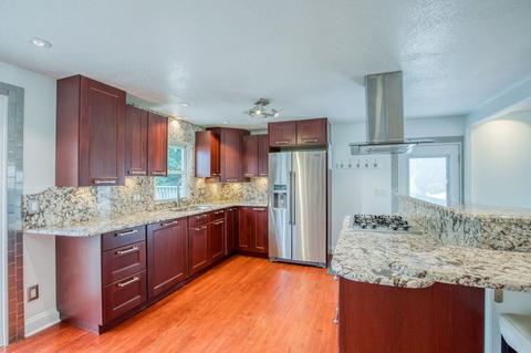 188 Pondview Dr, Chicopee, MA 01020 photo 5
