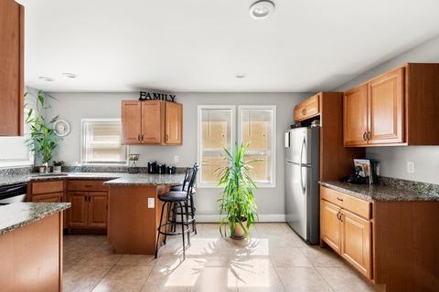 66 Haskell St, Fall River, MA 02720 photo 14