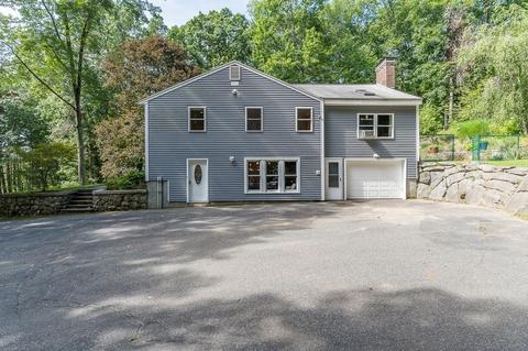 226 W Sutton Rd, Sutton, MA 01590 photo 3