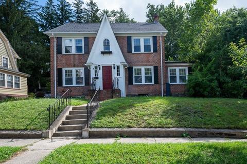 22 Longfellow Rd, Worcester, MA 01602 photo 2