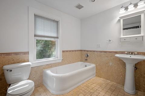 22 Longfellow Rd, Worcester, MA 01602 photo 17