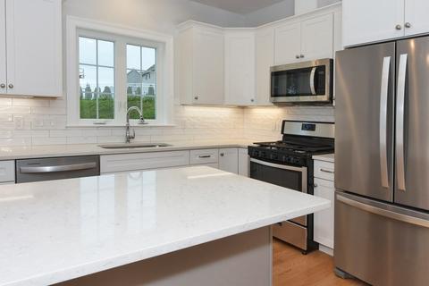 27 Overlook Dr, Danvers, MA 01923 photo 9