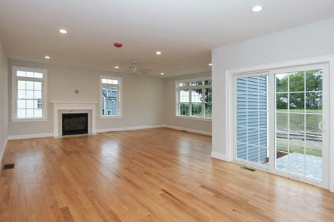 27 Overlook Dr, Danvers, MA 01923 photo 12