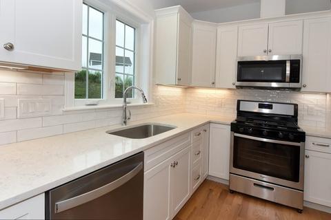 27 Overlook Dr, Danvers, MA 01923 photo 11