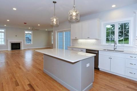 27 Overlook Dr, Danvers, MA 01923 photo 8