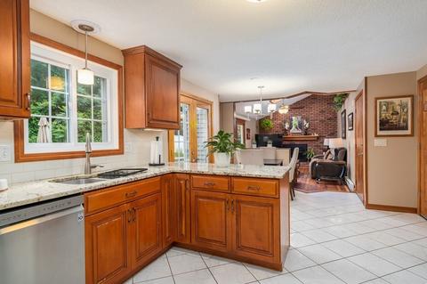 10 Silver Ln, Easthampton, MA 01027 photo 8