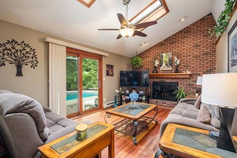 10 Silver Ln, Easthampton, MA 01027 photo 5