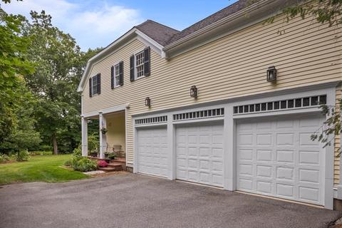904 Washington St, Wellesley, MA 02482 photo 4