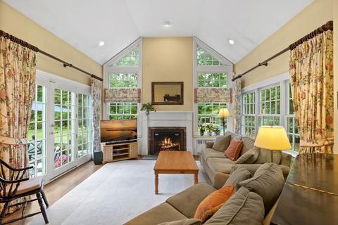 904 Washington St, Wellesley, MA 02482 photo 16