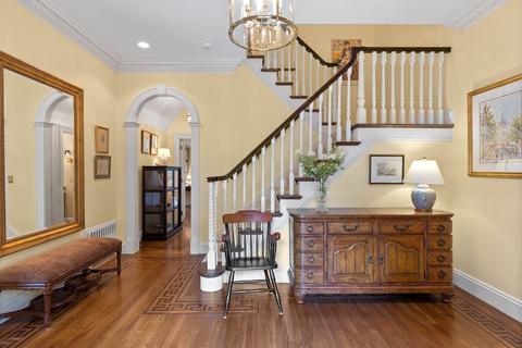 904 Washington St, Wellesley, MA 02482 photo 6