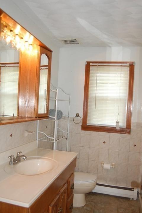 81 Rowland St, Springfield, MA 01107 photo 23