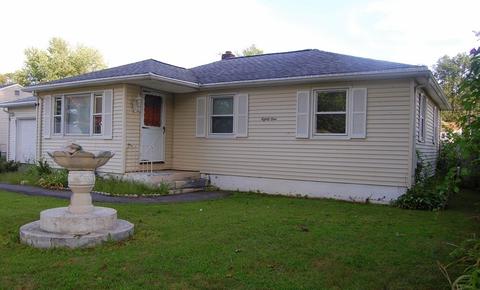 81 Rowland St, Springfield, MA 01107 photo 1