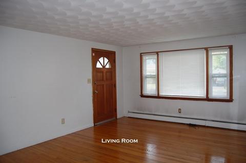 81 Rowland St, Springfield, MA 01107 photo 9