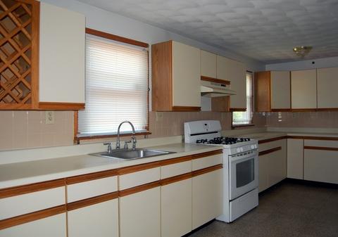 81 Rowland St, Springfield, MA 01107 photo 13