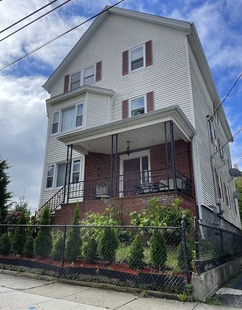 249 Griffin St, Fall River, MA 02724 photo 1