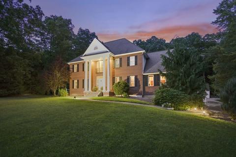 16 Plumbley Rd, Upton, MA 01568 photo 1