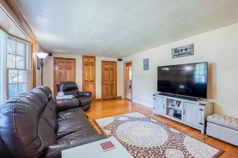 215 Dwight Rd, Springfield, MA 01108 photo 5