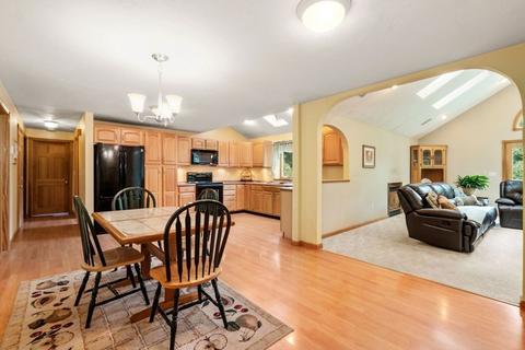 2 Kate Dr, Franklin, MA 02038 photo 3