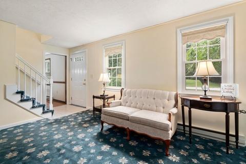 2 Kate Dr, Franklin, MA 02038 photo 10