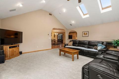 2 Kate Dr, Franklin, MA 02038 photo 7