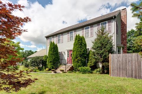 35 Williams Ave, Raynham, MA 02767 photo 1