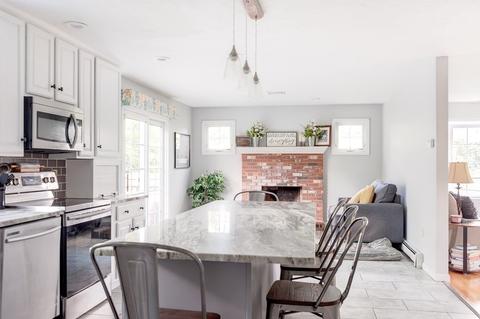 35 Williams Ave, Raynham, MA 02767 photo 5