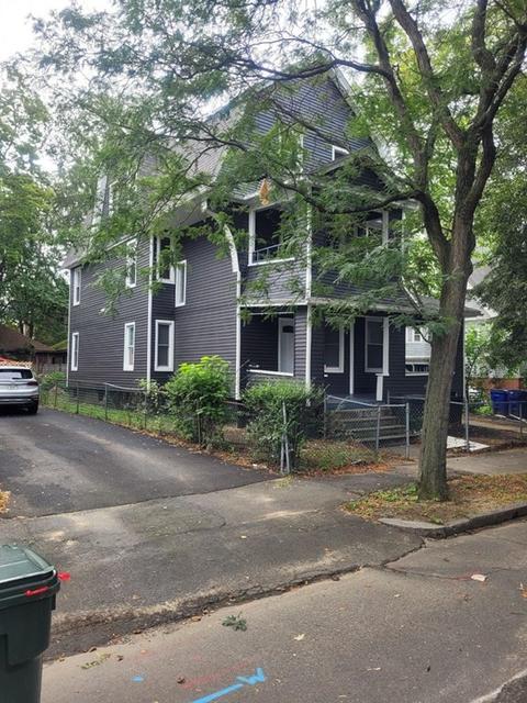 61 Forest St, Springfield, MA 01108 photo 1
