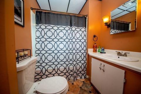 328 Broadway, Fall River, MA 02721 photo 17
