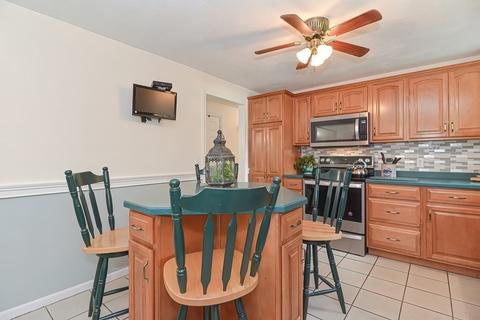 69 Lincoln Rd, Sutton, MA 01590 photo 6