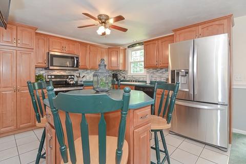 69 Lincoln Rd, Sutton, MA 01590 photo 5