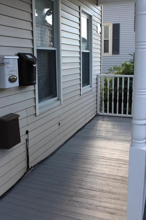 19 Suffield St, Worcester, MA 01610 photo 5
