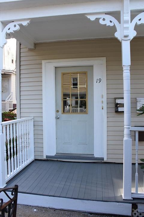 19 Suffield St, Worcester, MA 01610 photo 4