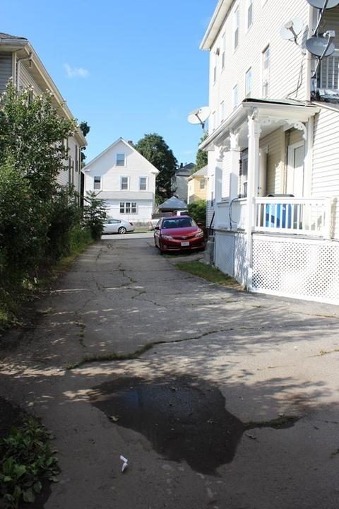 19 Suffield St, Worcester, MA 01610 photo 33