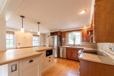 14 Wescroft Rd, Reading, MA 01867 photo 8