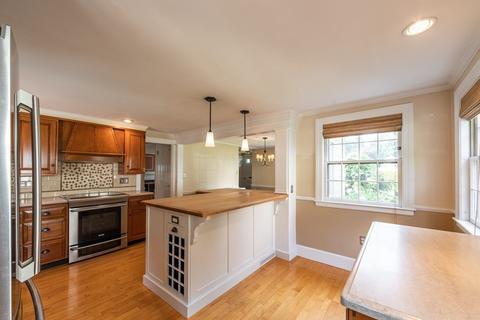 14 Wescroft Rd, Reading, MA 01867 photo 10