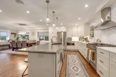 1 Locksley Rd, Lynnfield, MA 01940 photo 15