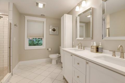 1 Locksley Rd, Lynnfield, MA 01940 photo 24