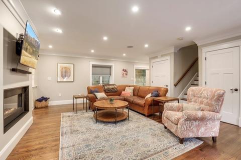 1 Locksley Rd, Lynnfield, MA 01940 photo 5