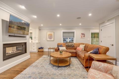 1 Locksley Rd, Lynnfield, MA 01940 photo 6