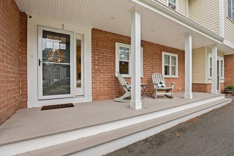 1 Locksley Rd, Lynnfield, MA 01940 photo 3