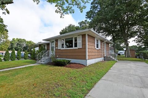 277 Austin St, Fall River, MA 02723 photo 2