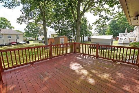 277 Austin St, Fall River, MA 02723 photo 6