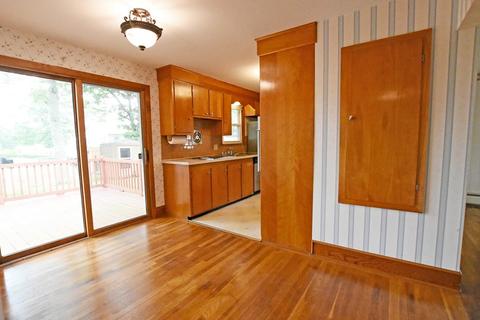 277 Austin St, Fall River, MA 02723 photo 7