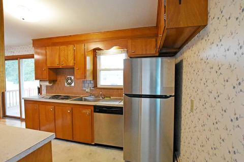 277 Austin St, Fall River, MA 02723 photo 10