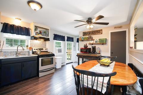 59 Portulaca Dr, Springfield, MA 01129 photo 2