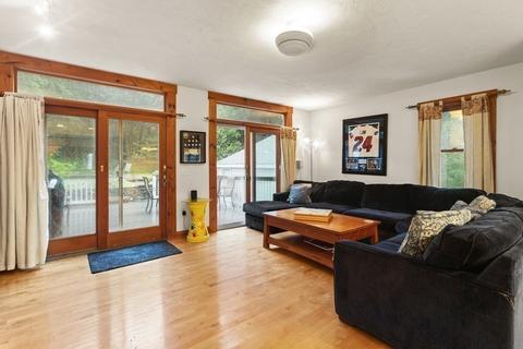 51 Thompson St, Maynard, MA 01754 photo 8