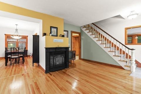 51 Thompson St, Maynard, MA 01754 photo 4