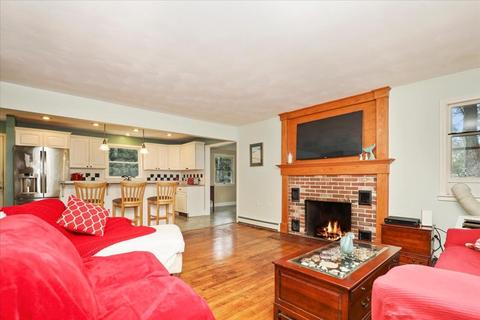 67 Pinecrest Ave, Mashpee, MA 02649 photo 6