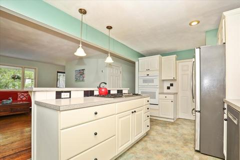 67 Pinecrest Ave, Mashpee, MA 02649 photo 11